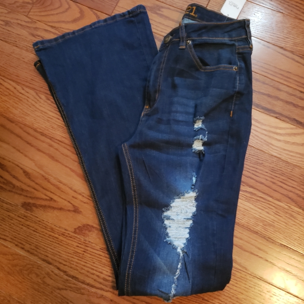 NWT Rue 21 size 8 high rise flair jeans